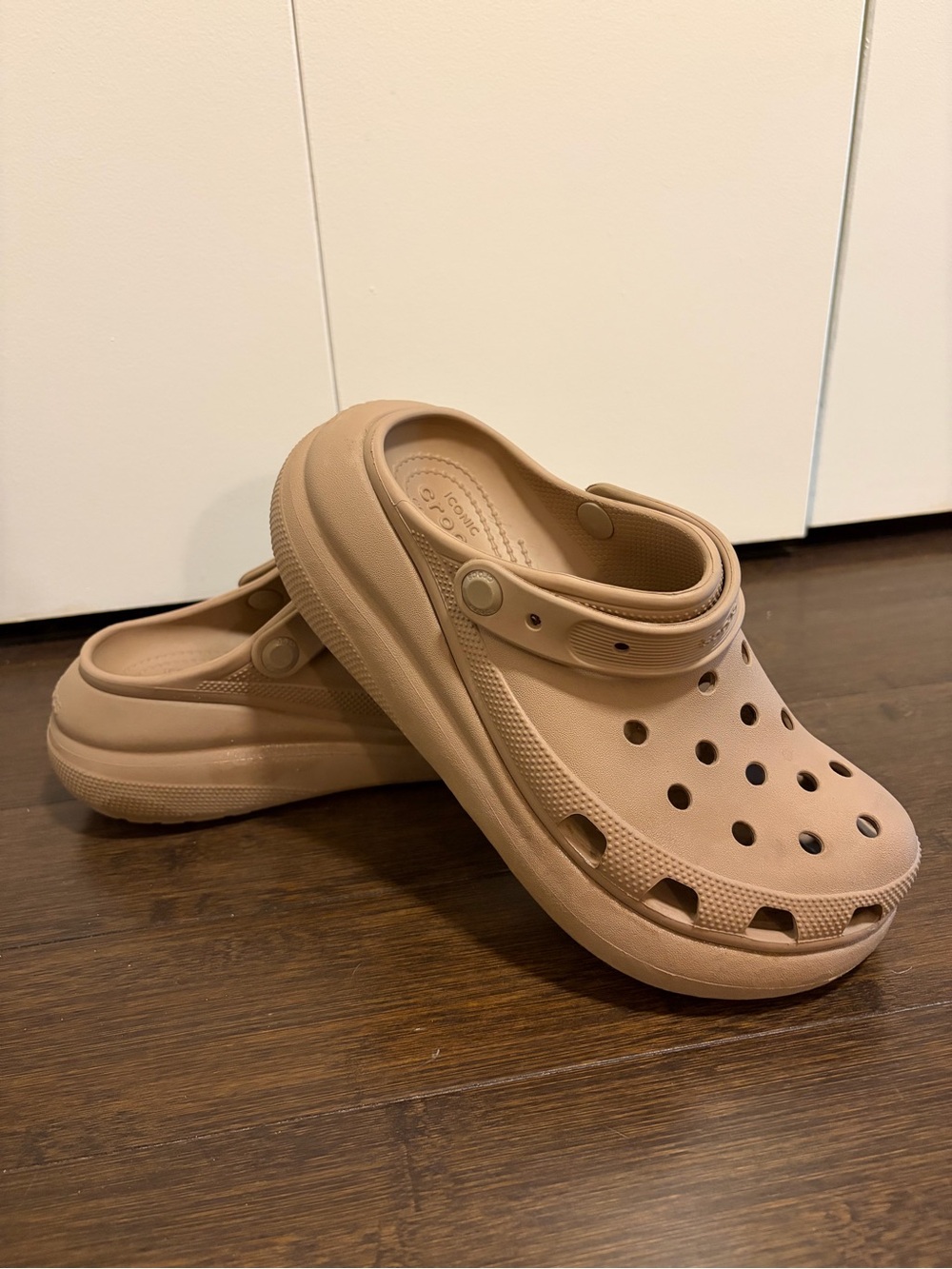 Crocs Classic Crush Clogs Tan - Picture 1 of 7